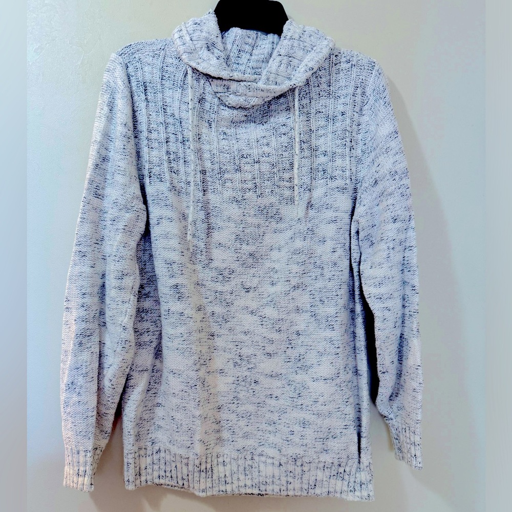 Commerce Cowl neck Sweater Women’s Medium